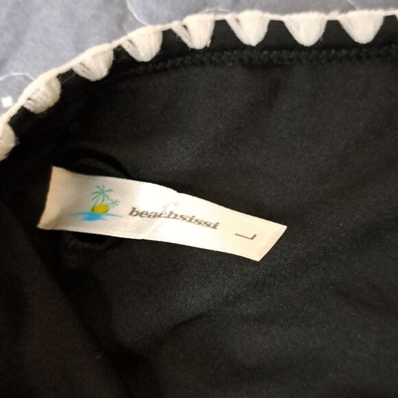 Beachsissi swim top size large - NWT - Picture 4 of 4